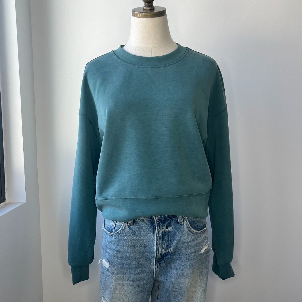 LuluLemon Teal Active Sweater